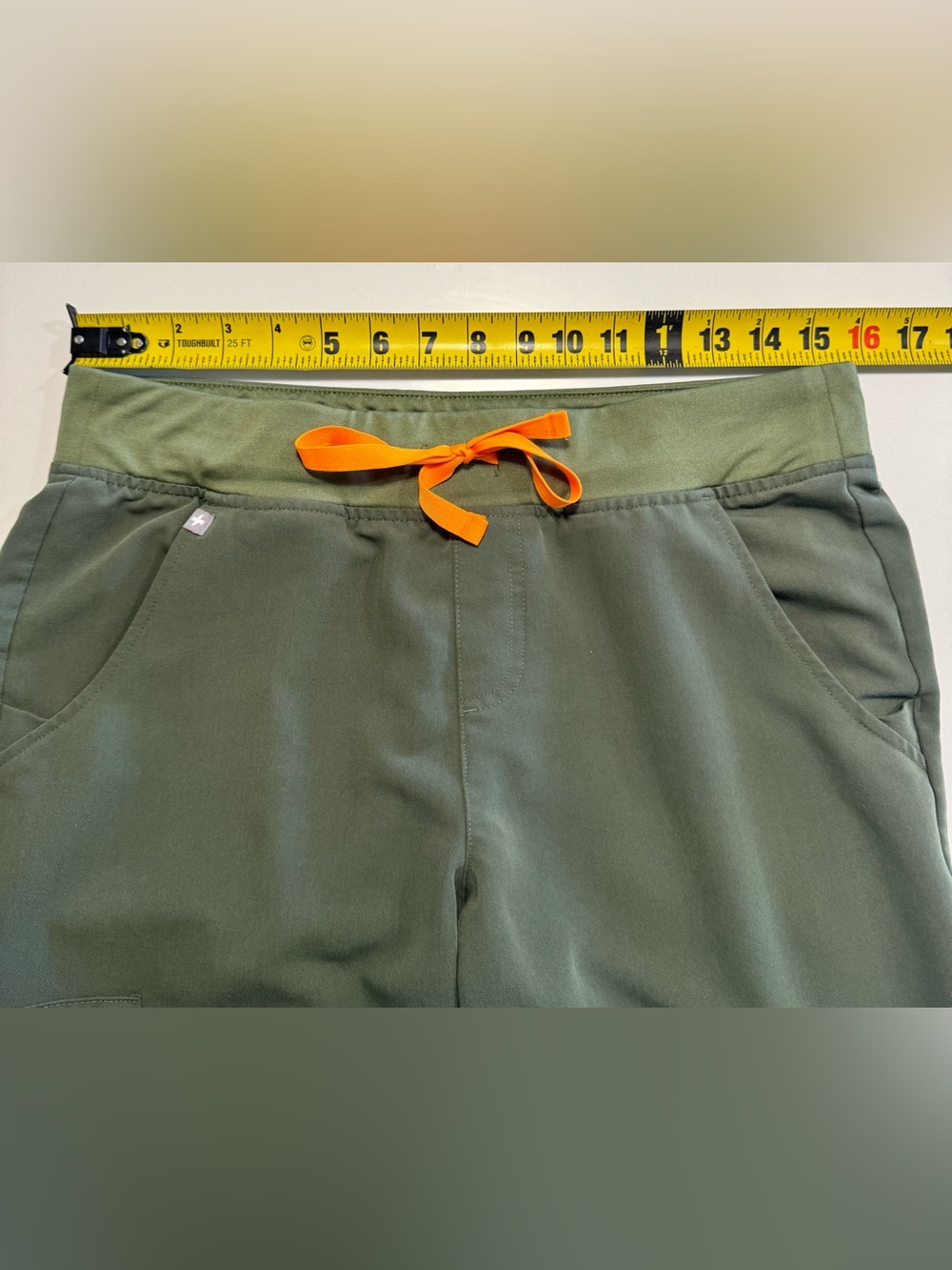 FIGS Zamora Petite Jogger Scrub Pants Hunter Green Women Size Medium - Picture 7 of 10